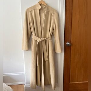 VINTAGE Wool Coat 🤍